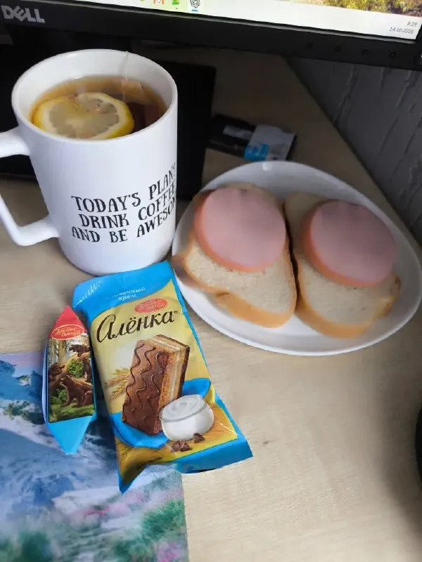 🍽 чай с лимоном + бутерброд с вареной колбасой + вафельный батончик Аленка + шоколадная конфета · 470 г КБЖУ блюда: 🔥 59